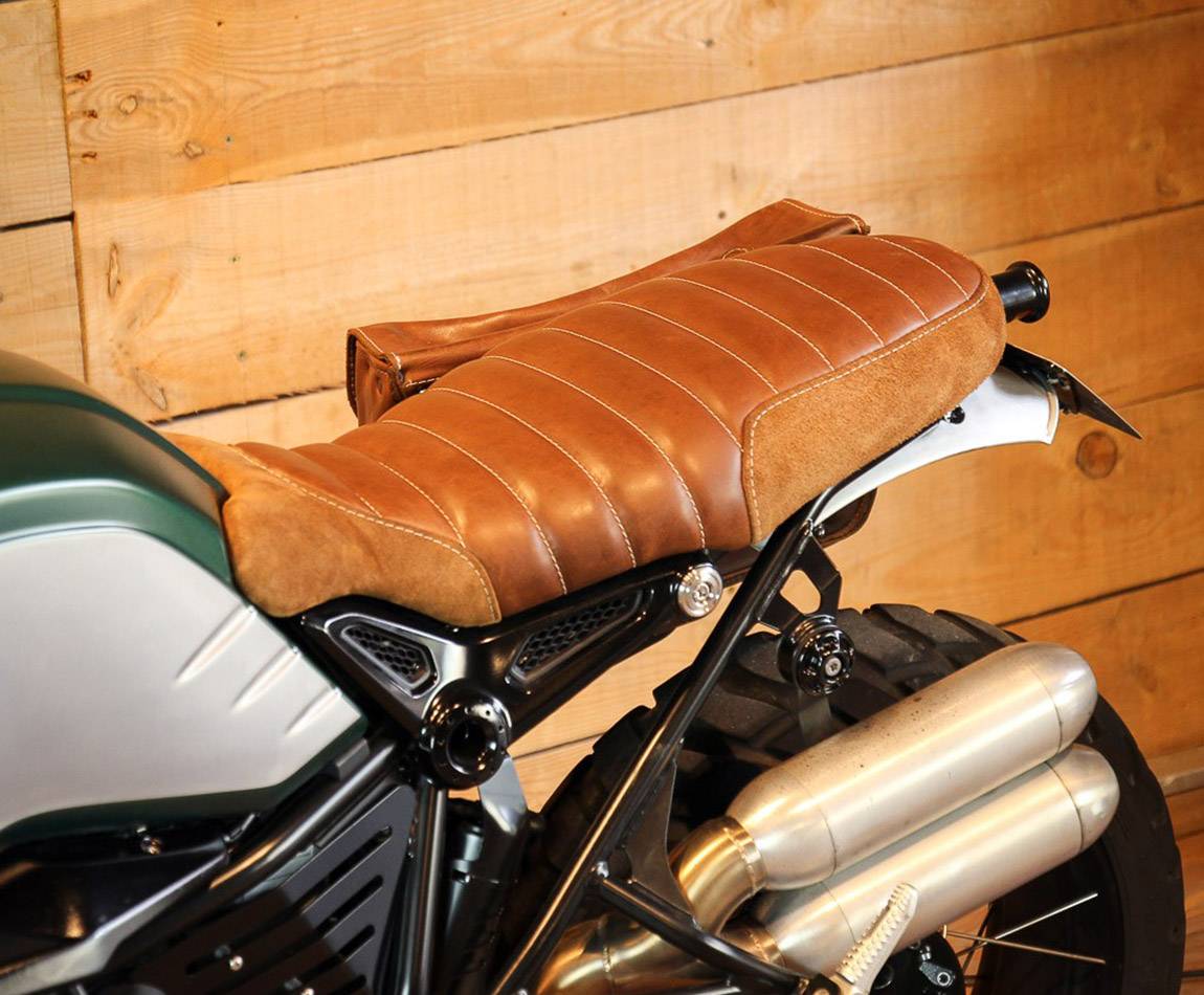 Selle en cuir Heritage BAAK pour BMW R nineT, cuir brun vieilli à extrémités retournées — vue 2 